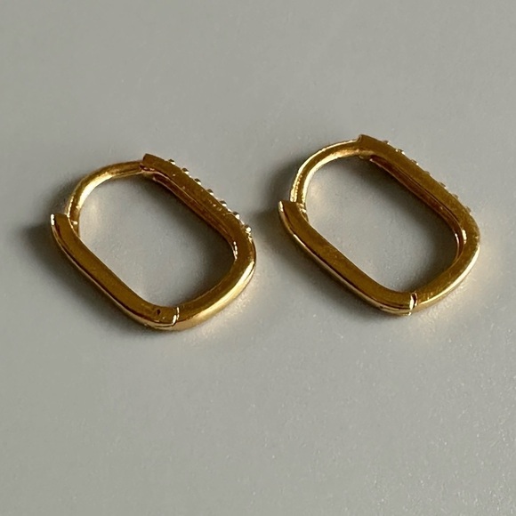 14k Gold CZ Oval Huggie Earrings - Picture 4 of 8